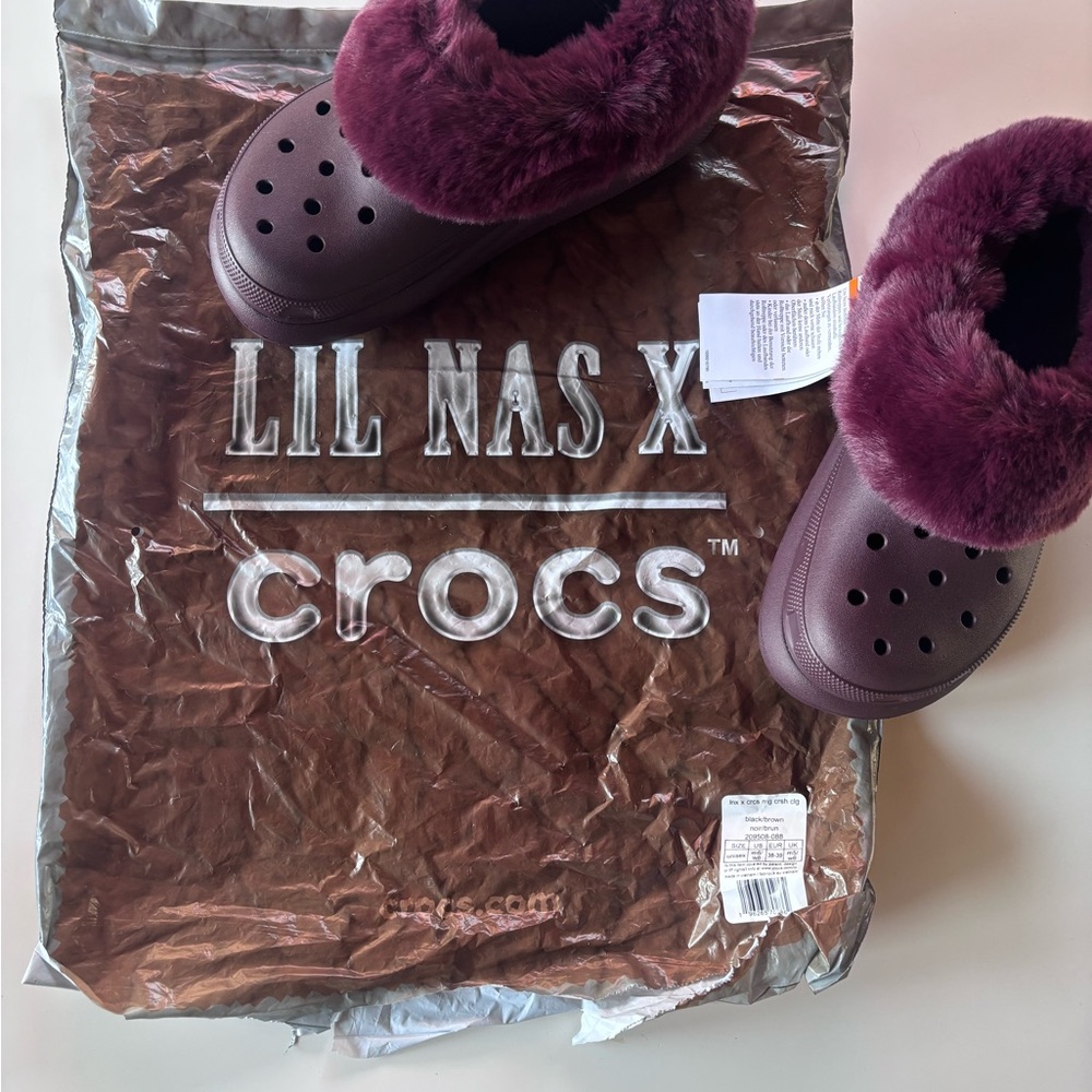 CROCS Burgundy Fur-Lined Platform Clogs - Picture 2 of 6